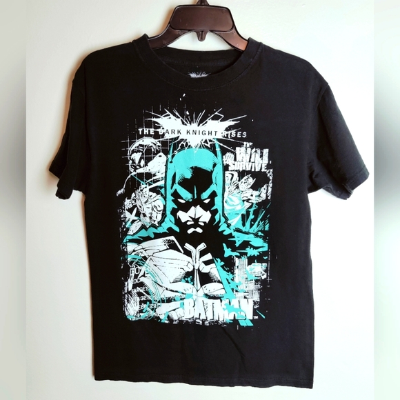 DC Comics Other - Men's DC Comics Batman "Dark Knight Rises" Crewneck T-shirt, Size S